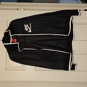 Nike women's  windbreaker